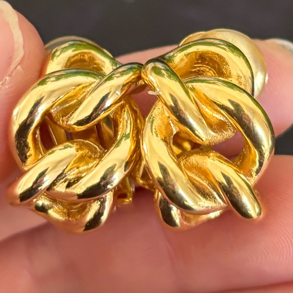 DIOR Vintage Gold Knot Earrings - Picture 3 of 6